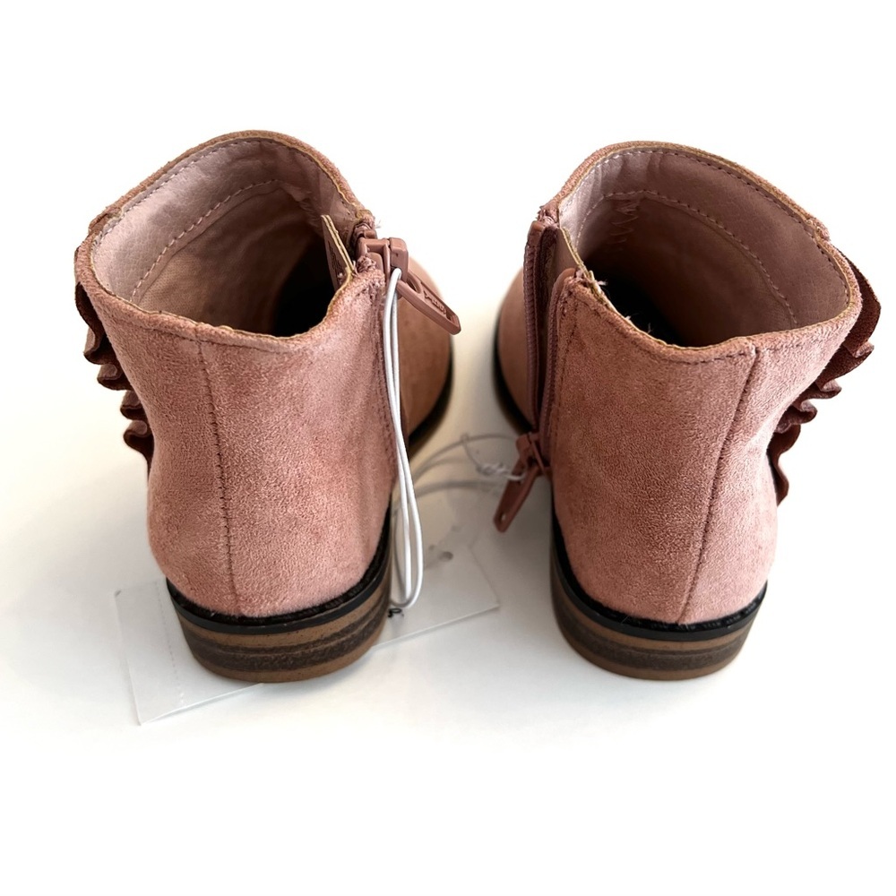 (NWT) Cat & Jack Unity Blush Suede Toddler Size 5 Fashion Boots w/ Ruffle detail - Picture 3 of 9